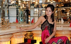 被同桌扒开腿用震蛋器折磨